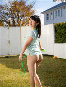 美女与野兽2:贝儿的心愿-泳池里强摁做开腿啊