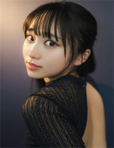 全身赤裸裸美女出白浆-公交车扒开稚嫩挺进去小说